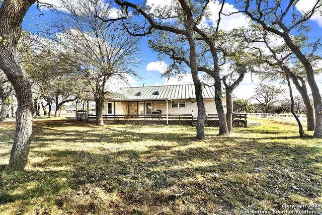 16103 State Highway 16 N Medina, TX 78055